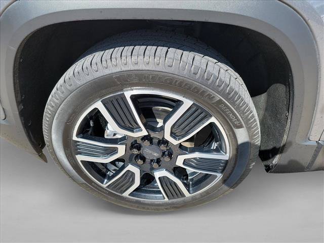 Used 2021 GMC Acadia SLT w/ Elevation Edition FWD image 9