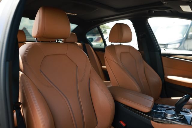 Used 2018 BMW 540i RWD image 19
