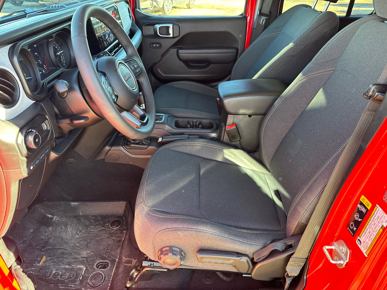 Used 2025 Jeep Wrangler Willys image 8