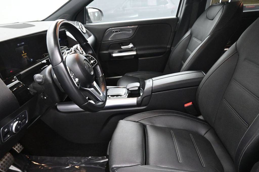 Used 2022 Mercedes-Benz GLA 250 4MATIC image 9