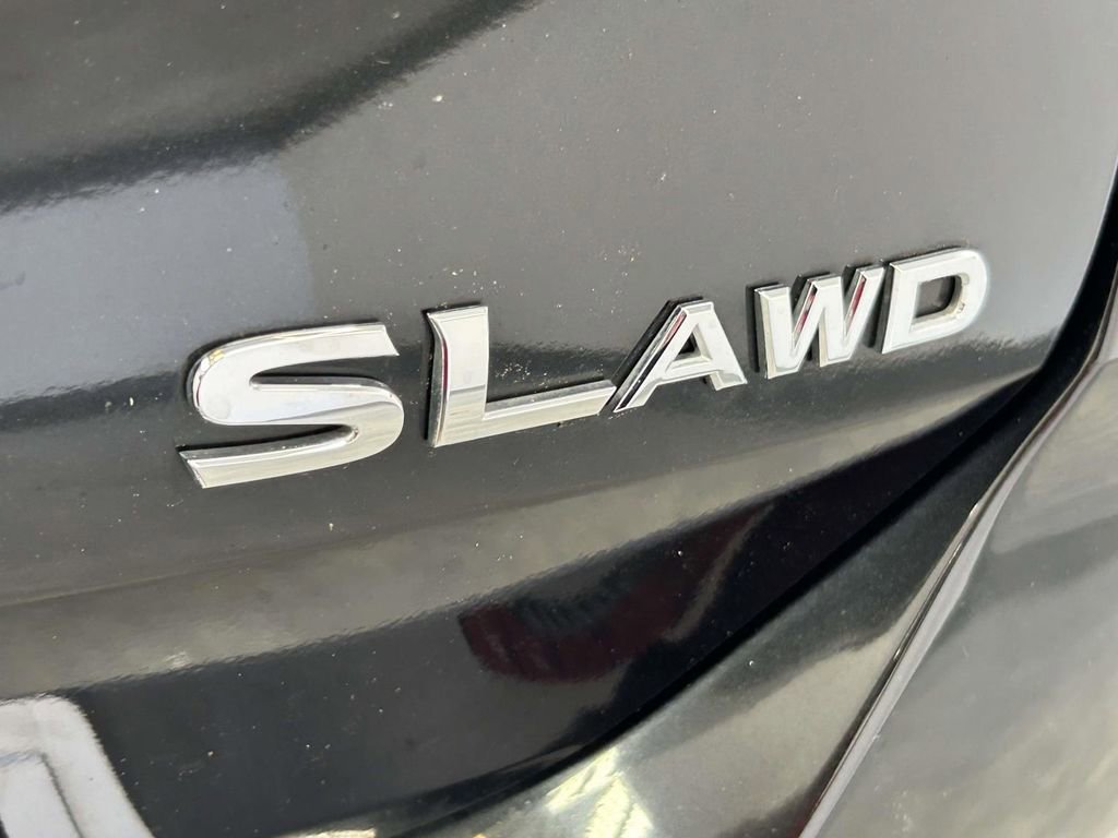 Used 2019 Nissan Rogue SL w/ Premium Package AWD/4WD image 12