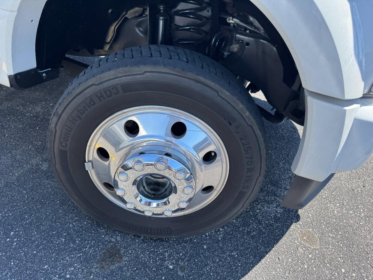 Used 2021 Ford F450 Limited image 5