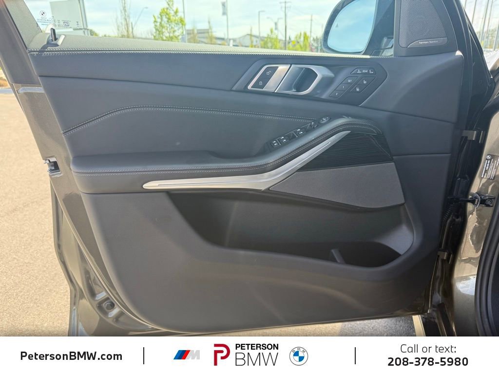 Certified 2026 BMW X7 M60i AWD/4WD image 17