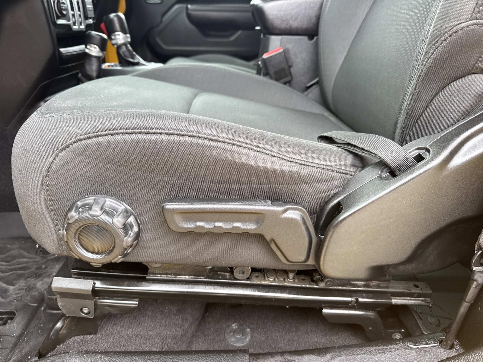 Used 2021 Jeep Wrangler Sport S image 16