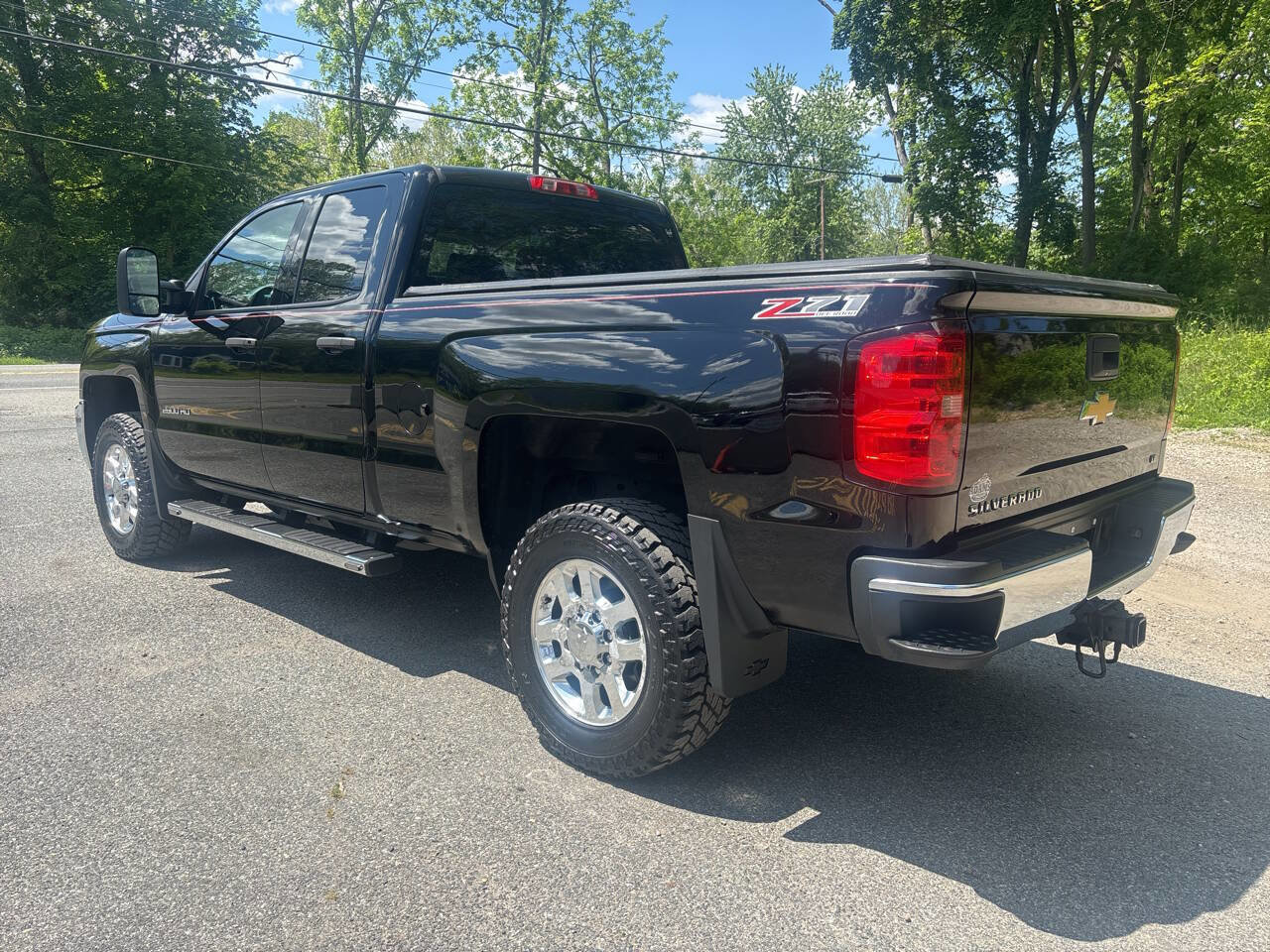 Used 2015 Chevrolet Silverado 2500 LT w/ LT Convenience Package AWD/4WD image 17