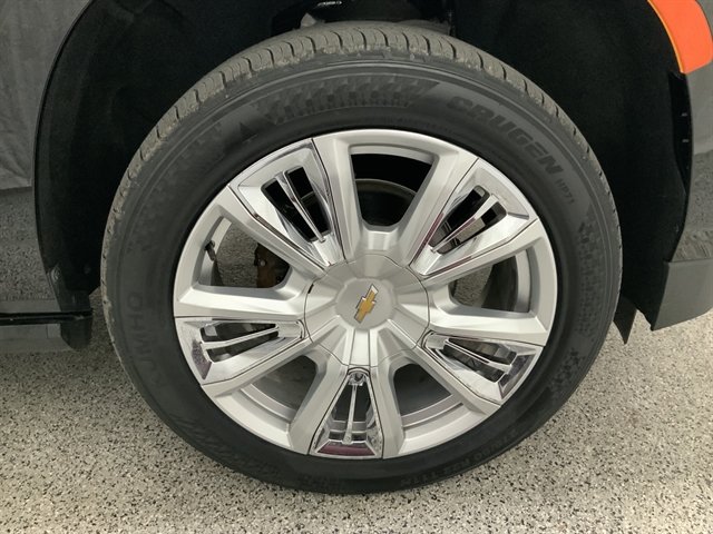 Used 2022 Chevrolet Suburban High Country w/ Max Trailering Package AWD/4WD image 13