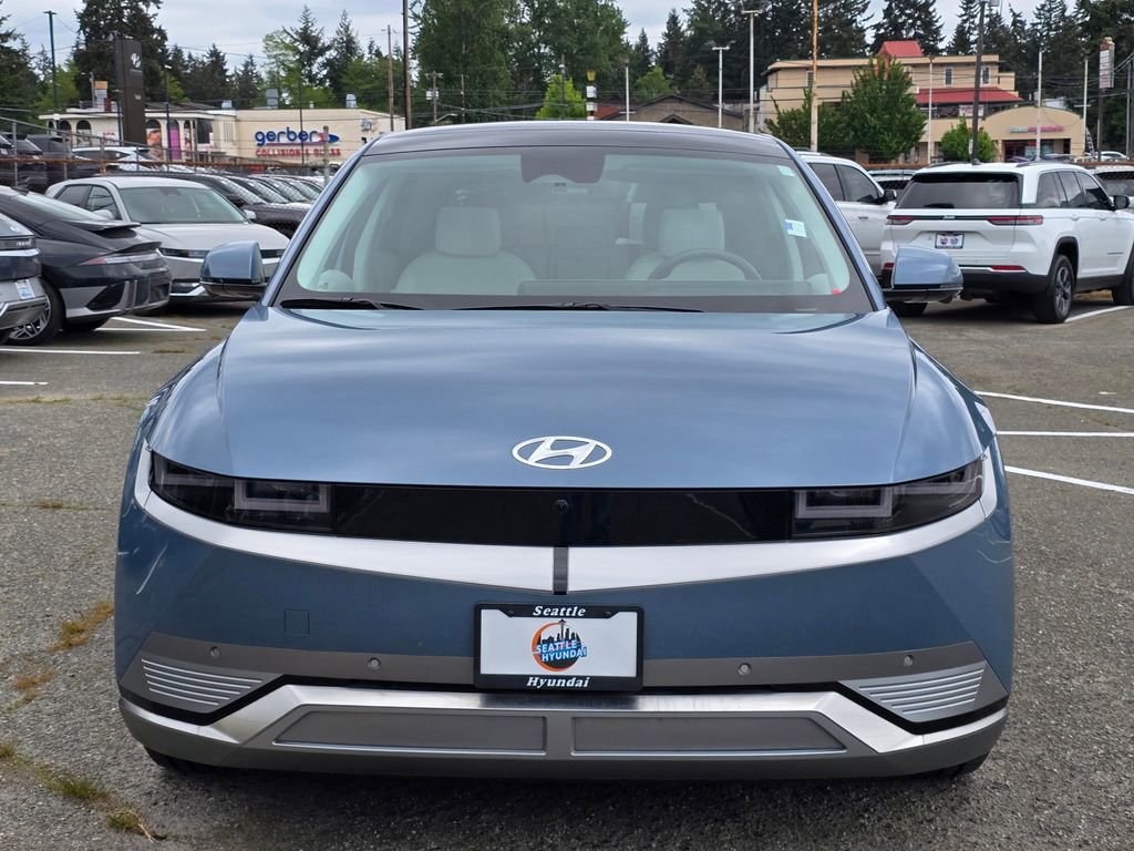 Used 2024 Hyundai Ioniq 5 Limited AWD/4WD image 2