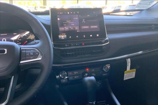 New 2026 Jeep Compass Latitude AWD/4WD image 33