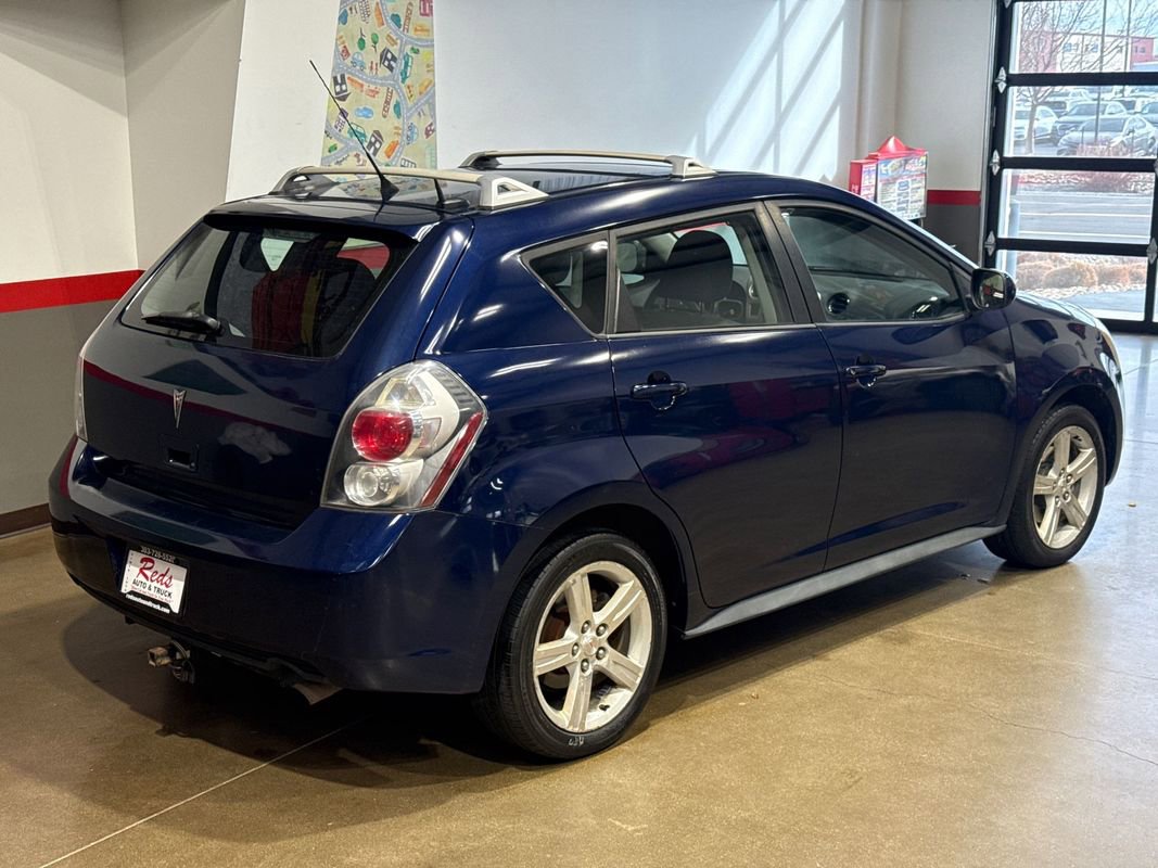 Used 2010 Pontiac Vibe AWD w/ Sun And Sound Package image 27