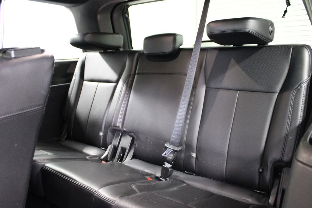 Used 2018 Ford Expedition XLT w/ Equipment Group 202A image 22