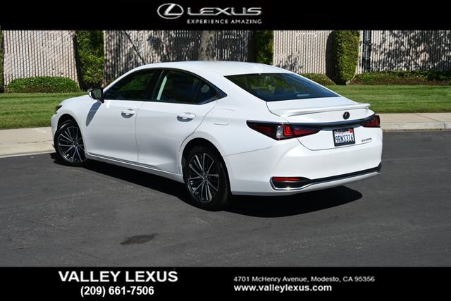 Certified 2025 Lexus ES 300h w/ Premium Package FWD image 4