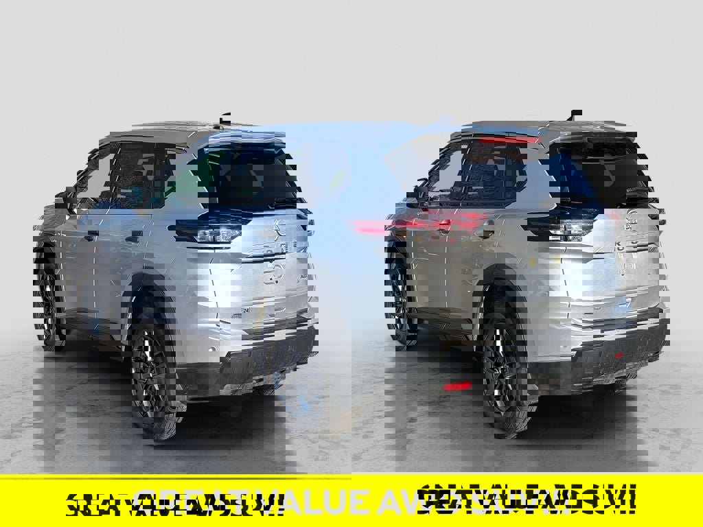 Used 2024 Nissan Rogue S image 3