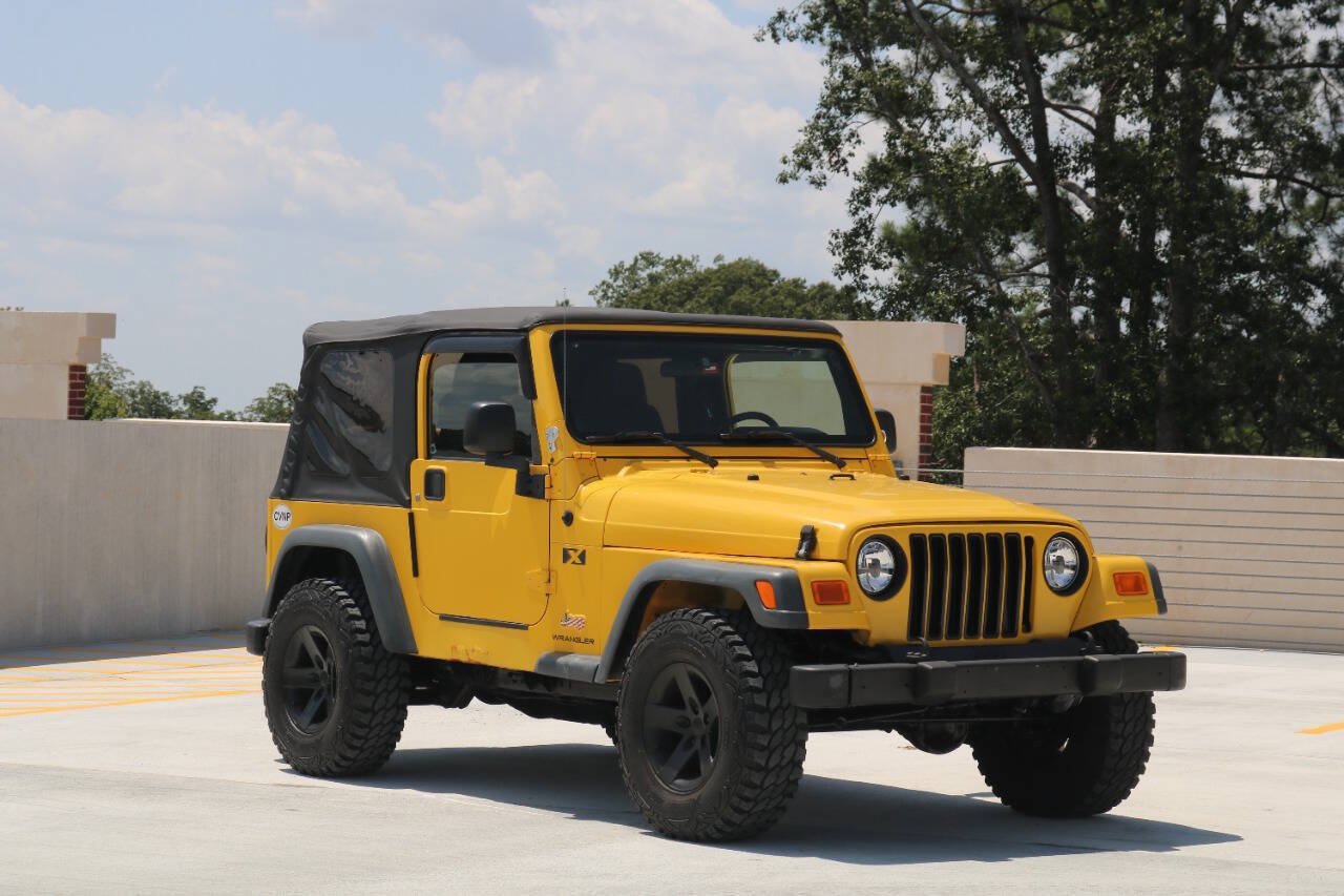 Used 2004 Jeep Wrangler X w/ Convenience Group AWD/4WD image 2