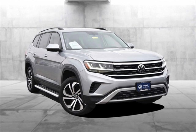 Certified 2021 Volkswagen Atlas SE w/ Towing Package image 2