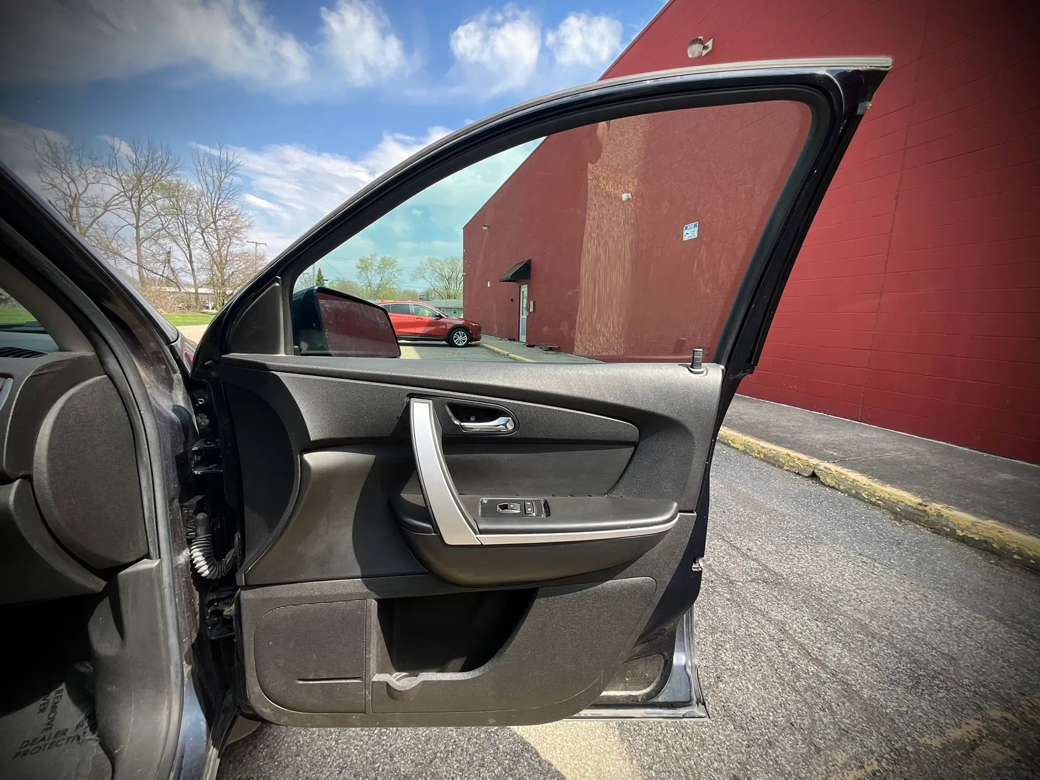 Used 2016 Chevrolet Traverse LTZ AWD/4WD image 31