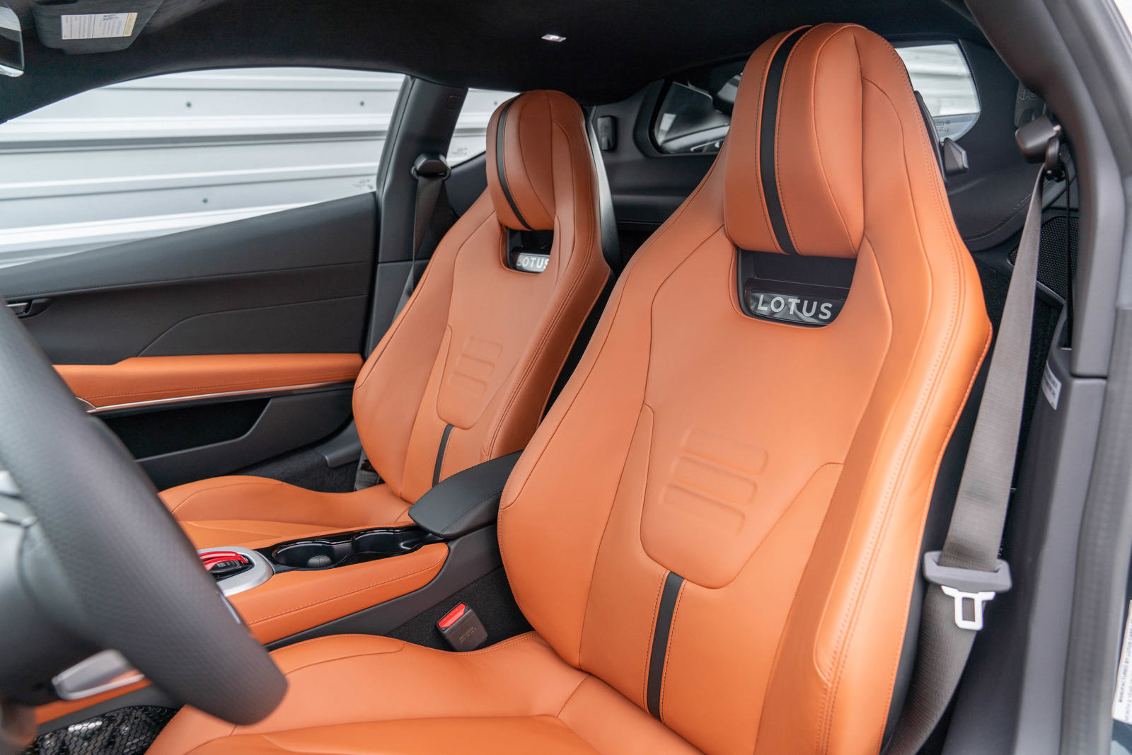 Used 2024 Lotus Emira First Edition image 13