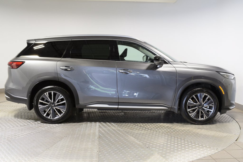 Certified 2026 INFINITI QX60 Luxe w/ Cargo Package AWD/4WD image 14