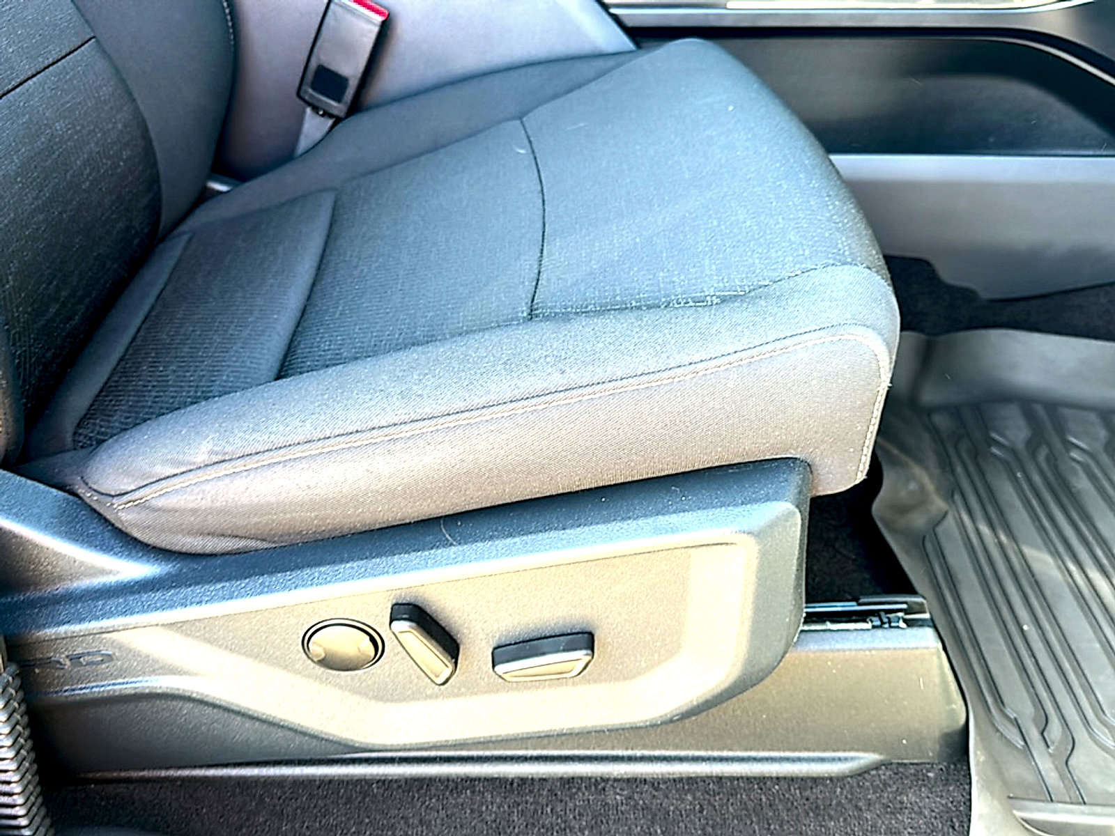 Used 2022 Ford F150 XLT w/ Equipment Group 302A High image 25