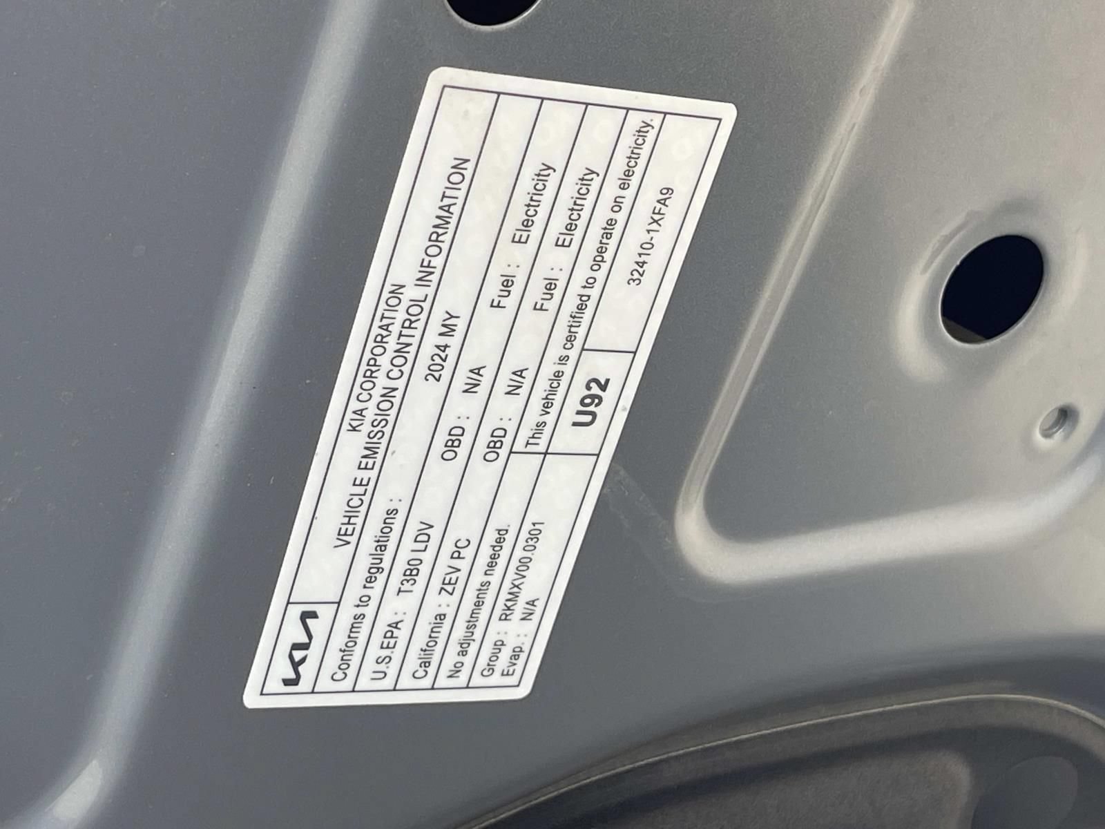 Used 2024 Kia EV9 Light Long Range RWD image 15