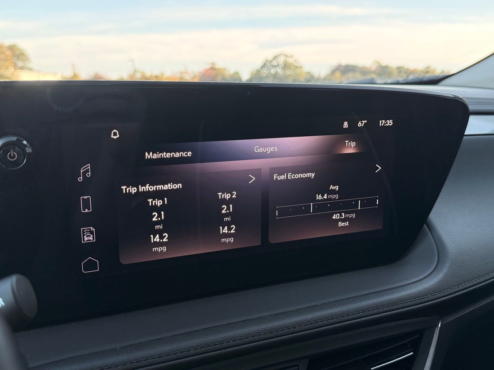 Used 2024 Buick Encore GX Avenir image 38