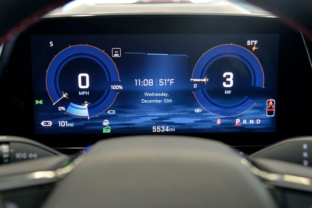 Certified 2025 Chevrolet Equinox EV RS w/ Convenience Package II image 21