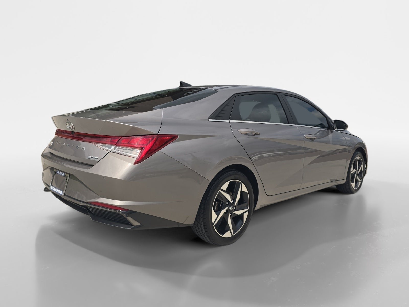 Used 2023 Hyundai Elantra Limited FWD image 3