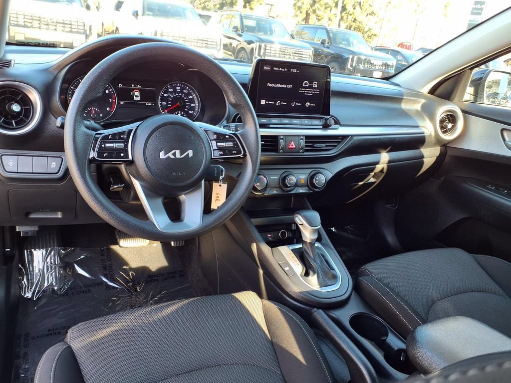 Certified 2023 Kia Forte LXS FWD image 11
