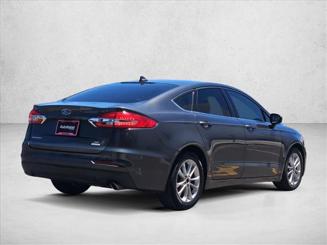 Used 2020 Ford Fusion SE FWD image 8