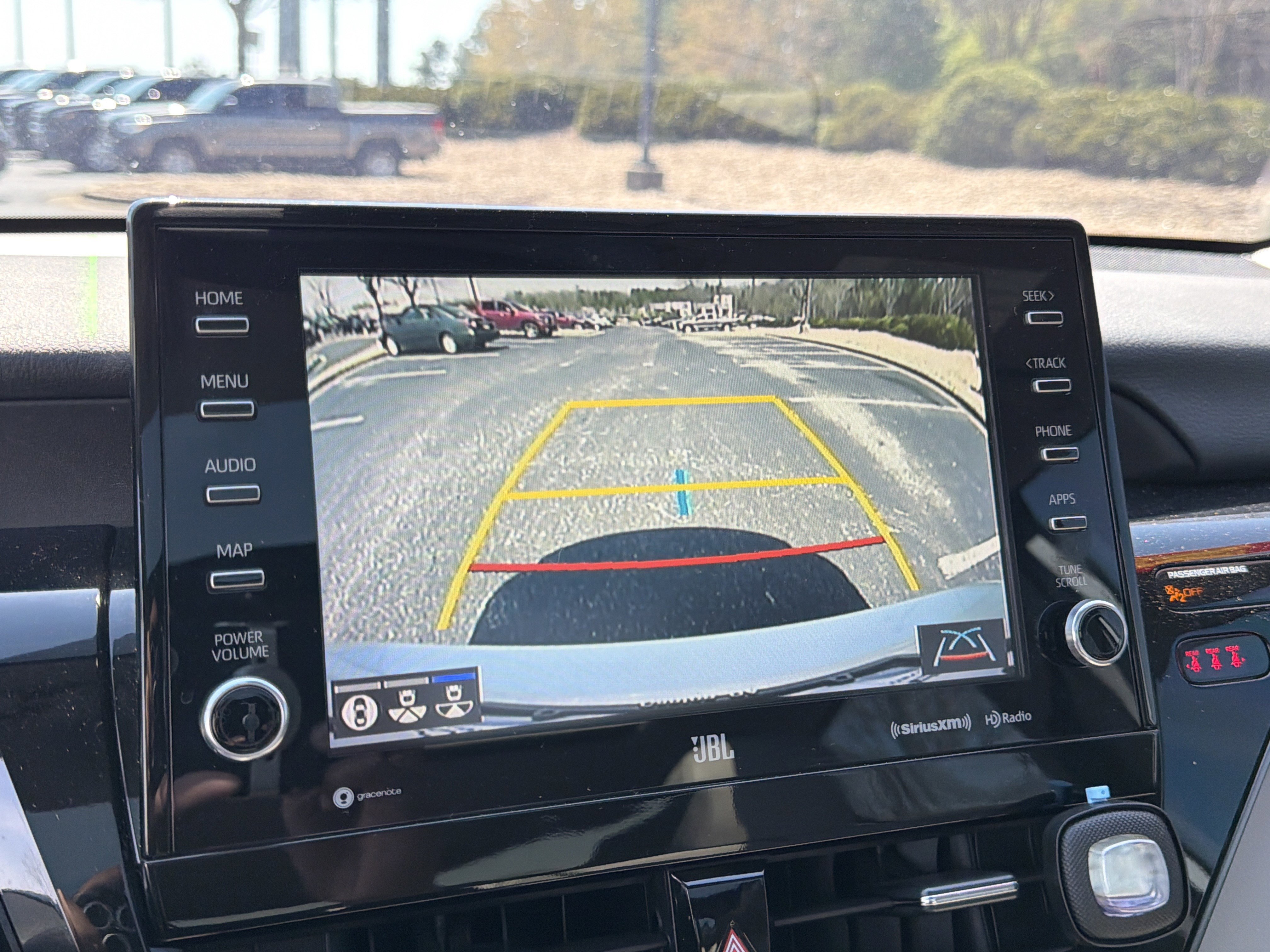 Used 2022 Toyota Camry XSE w/ Navigation Package image 29