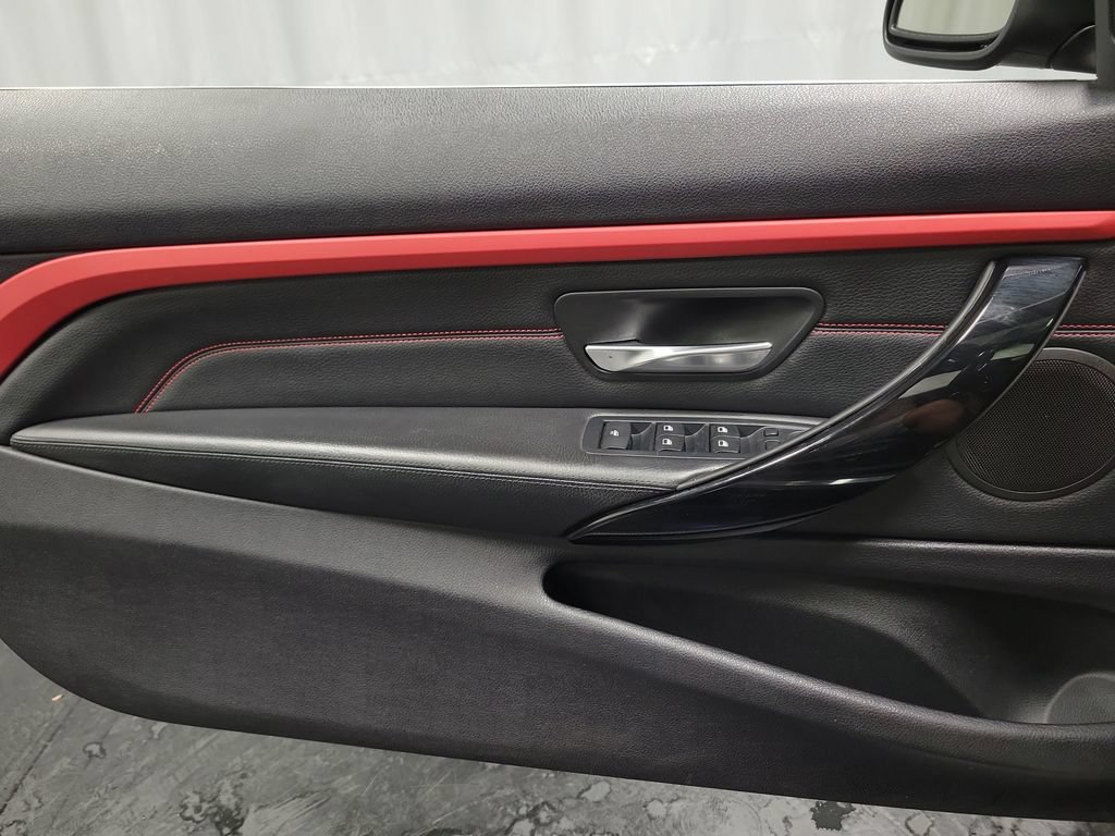 Used 2014 BMW 435i Convertible RWD image 25