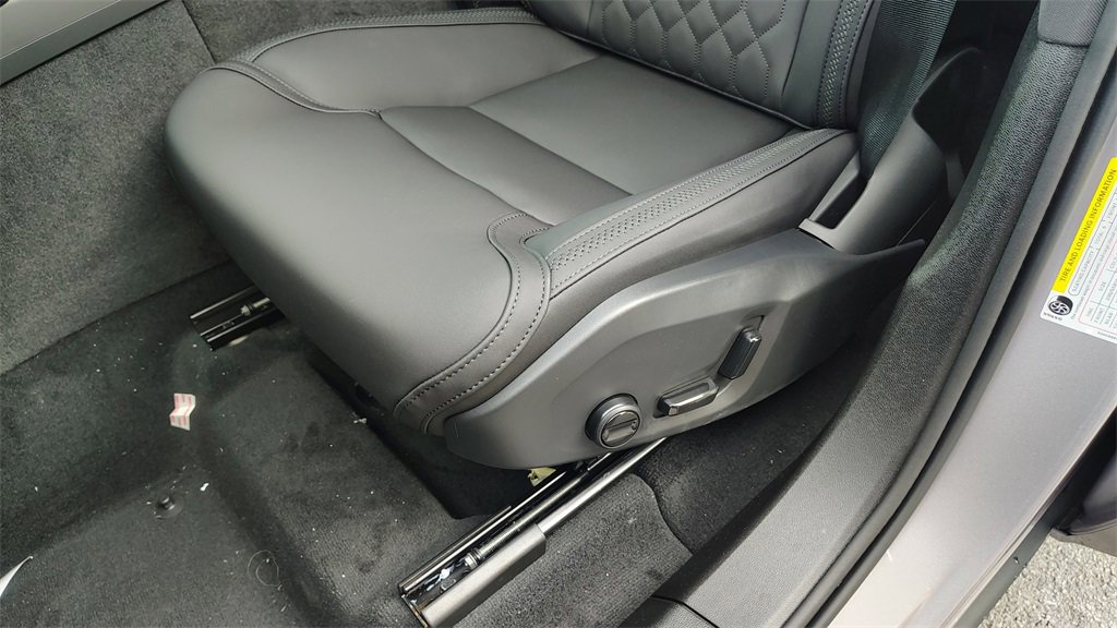 New 2026 Volvo XC60 B5 Core w/ Protection Package Premier image 10