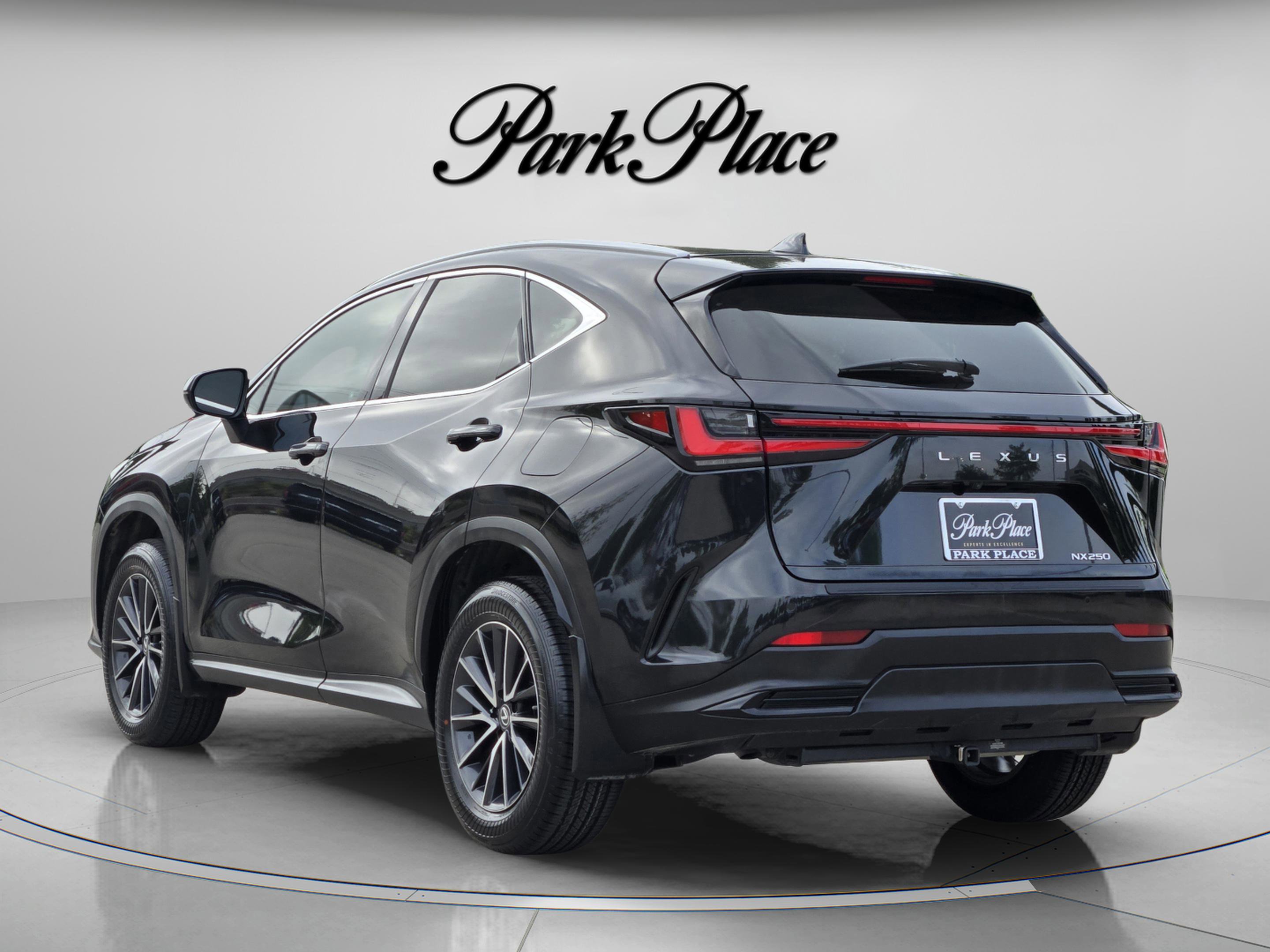 Used 2024 Lexus NX 250 FWD w/ Towing Package (2000 Lbs) image 3