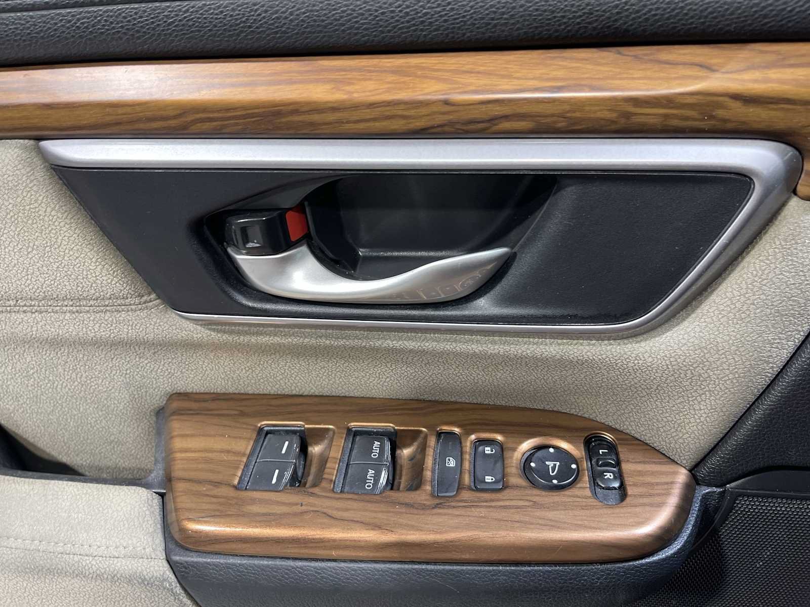 Used 2017 Honda CR-V EX image 23