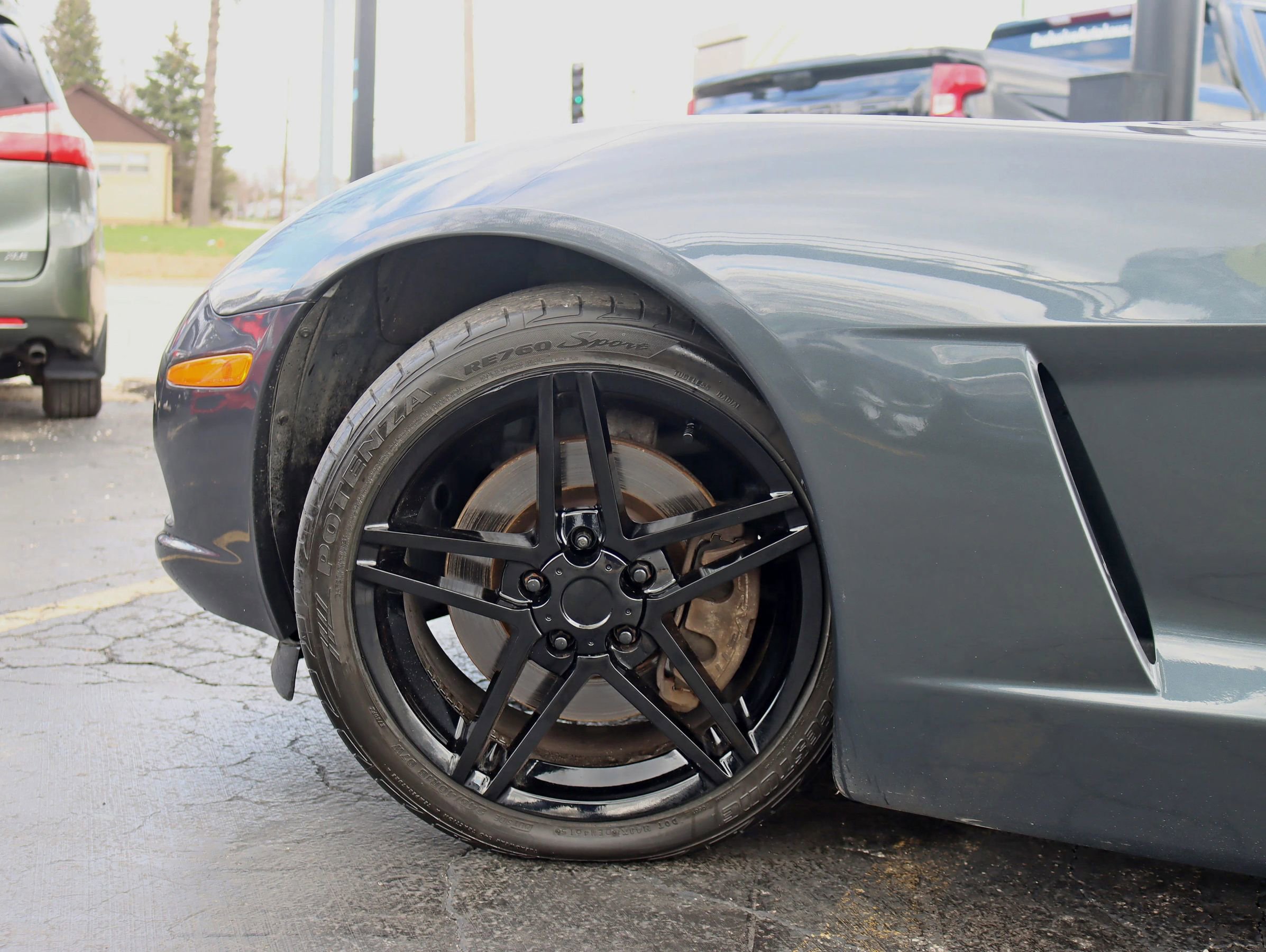 Used 2010 Chevrolet Corvette Coupe w/ Roof Package image 15