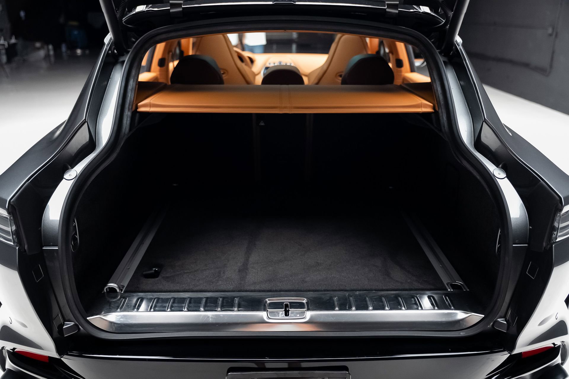 Used 2023 Aston Martin DBX 707 image 75