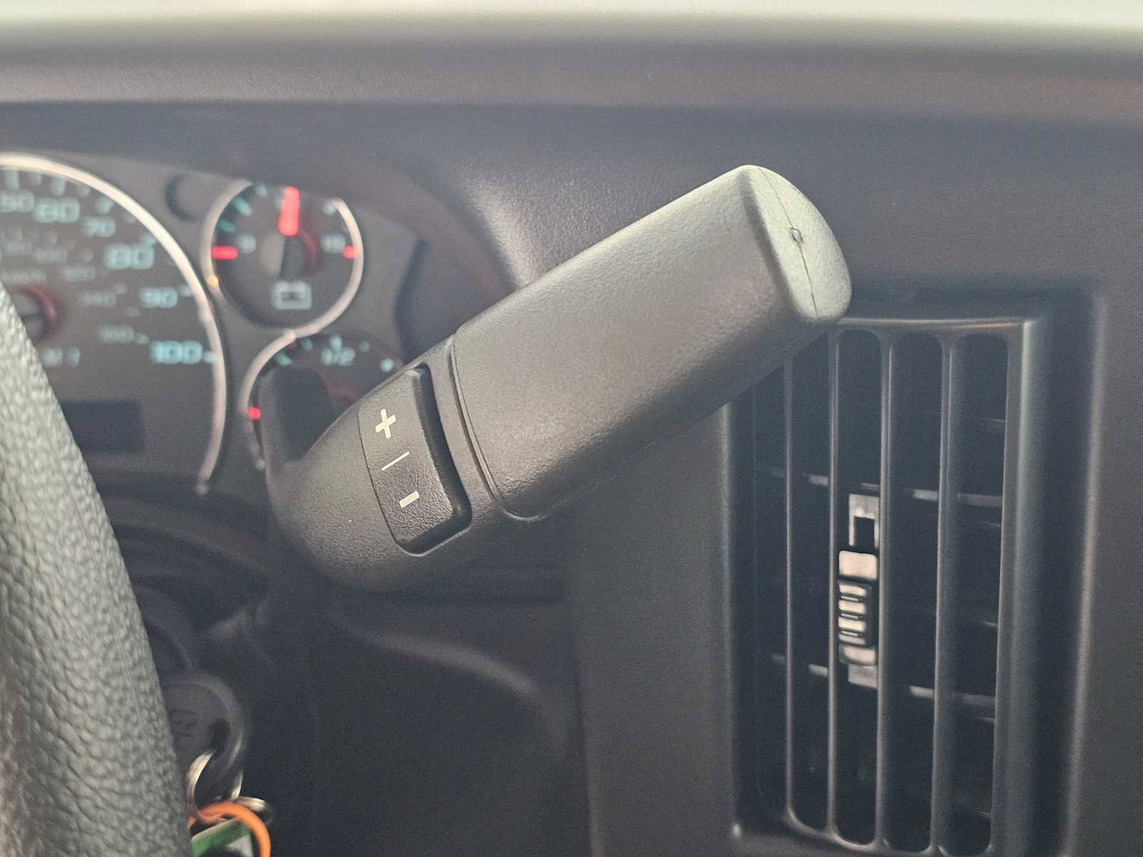 New 2026 Chevrolet Express 2500 Extended image 30