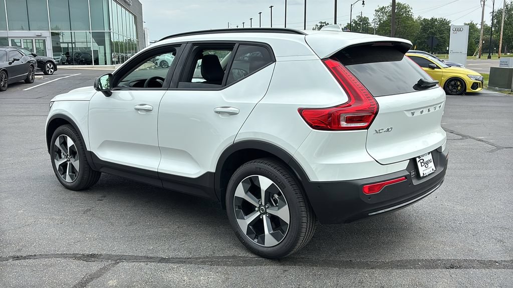 New 2026 Volvo XC40 B5 Plus w/ Protection Package Premier AWD/4WD image 4
