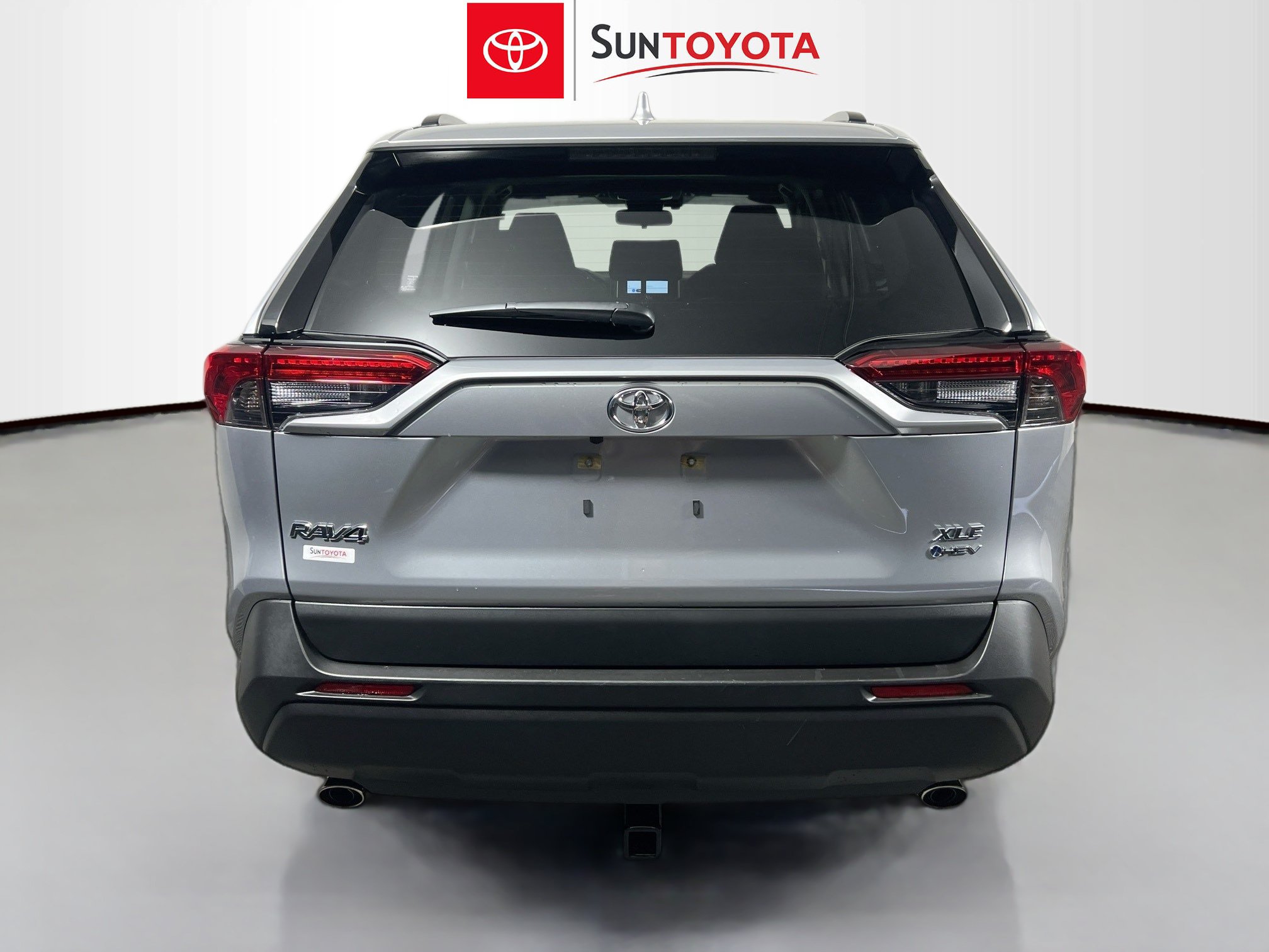 Used 2025 Toyota RAV4 XLE w/ Convenience Package AWD/4WD image 5