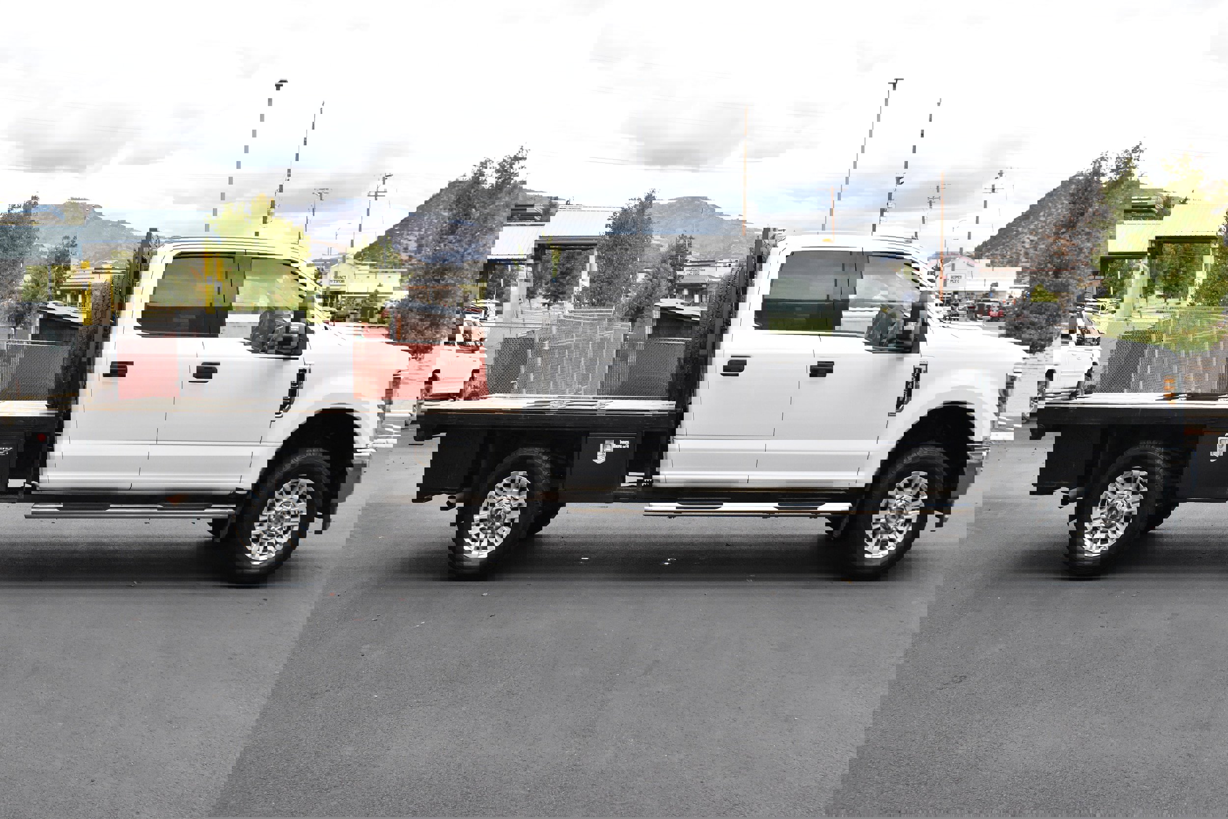 Used 2018 Ford F350 XLT w/ XLT Value Package image 4