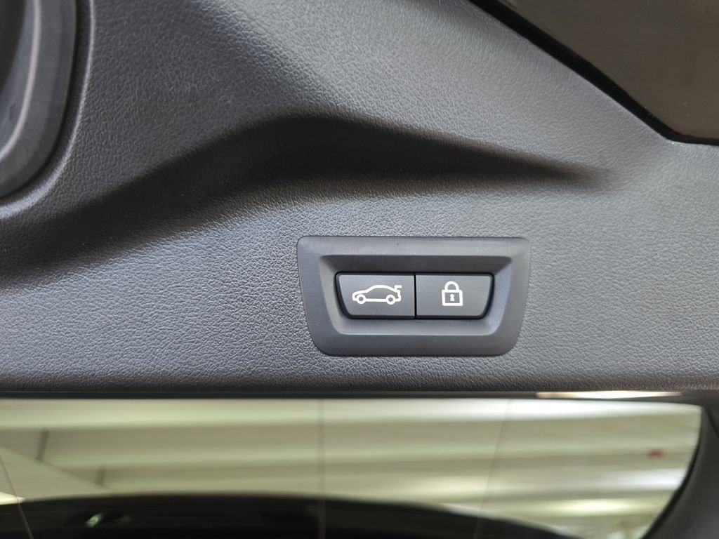 Used 2023 BMW X5 sDrive40i w/ Parking Assistance Package RWD image 31