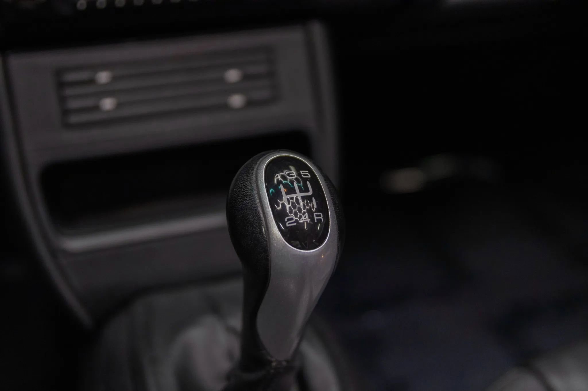 Used 2004 Porsche Boxster image 32