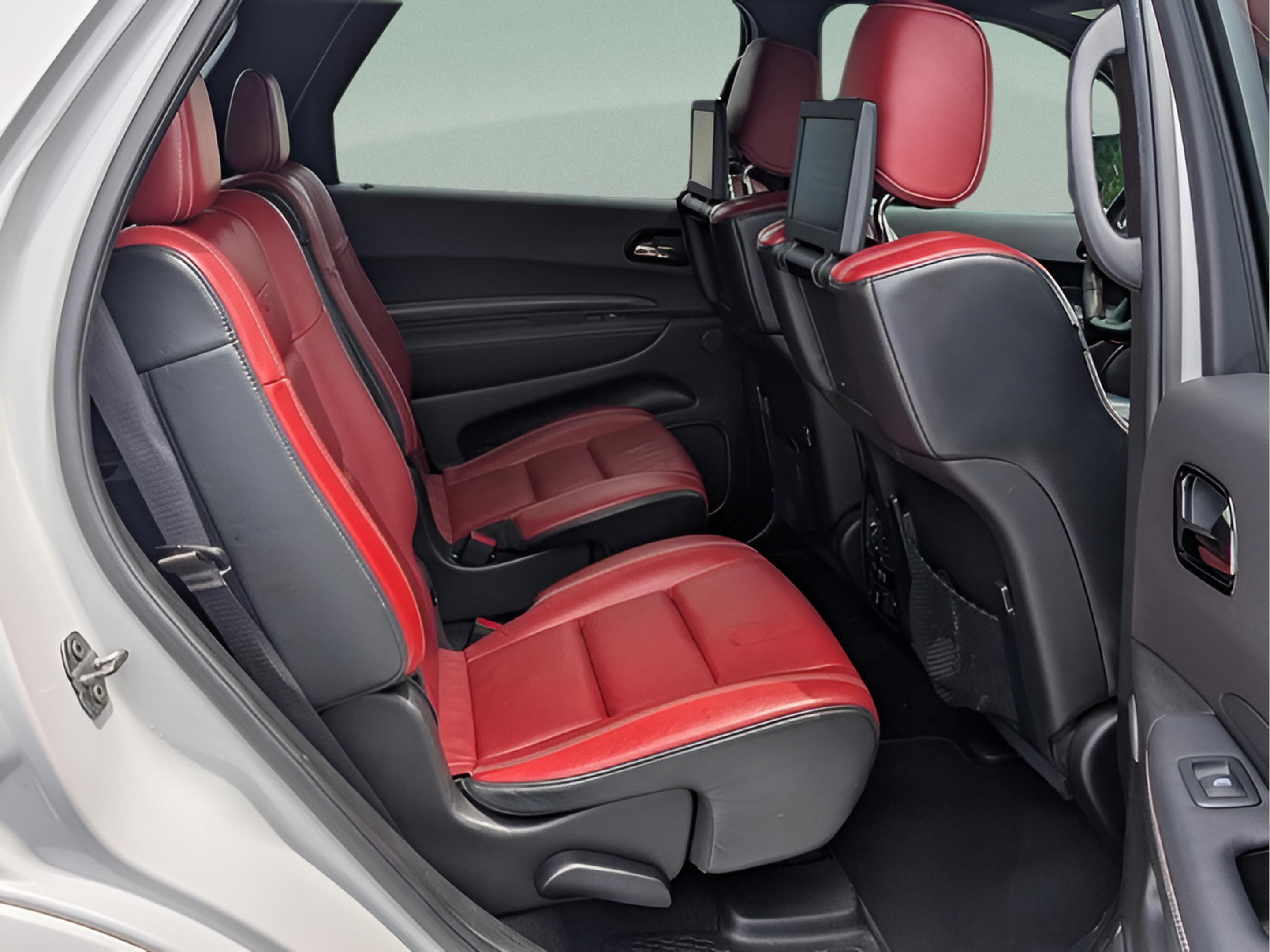 Used 2021 Dodge Durango SRT w/ Technology Group AWD/4WD image 15