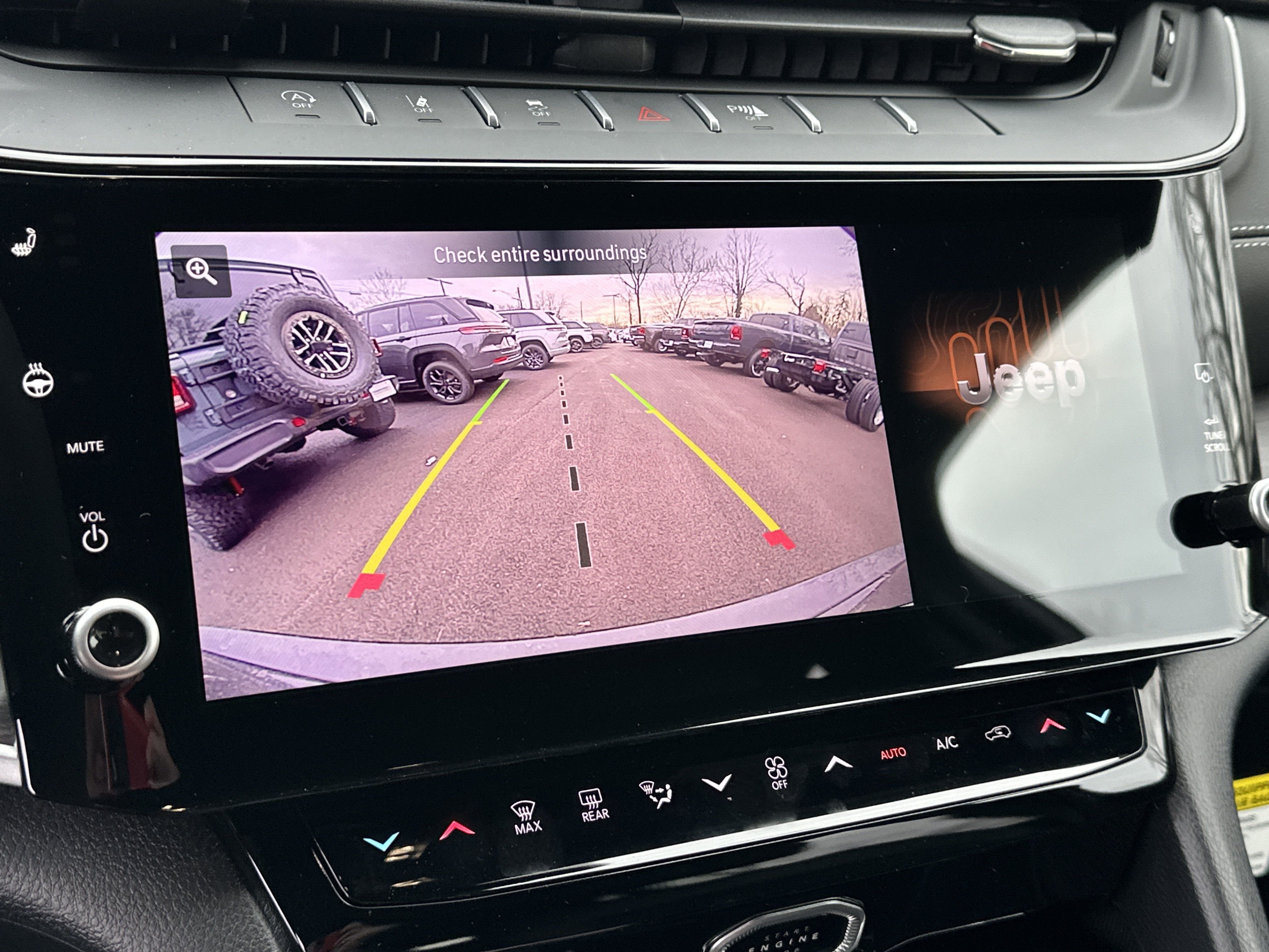 New 2026 Jeep Grand Cherokee Altitude AWD/4WD image 8
