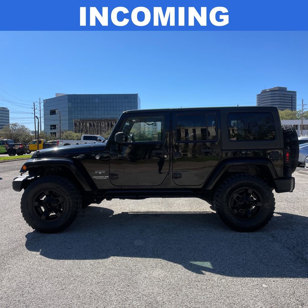 Used 2017 Jeep Wrangler Unlimited Sahara image 2