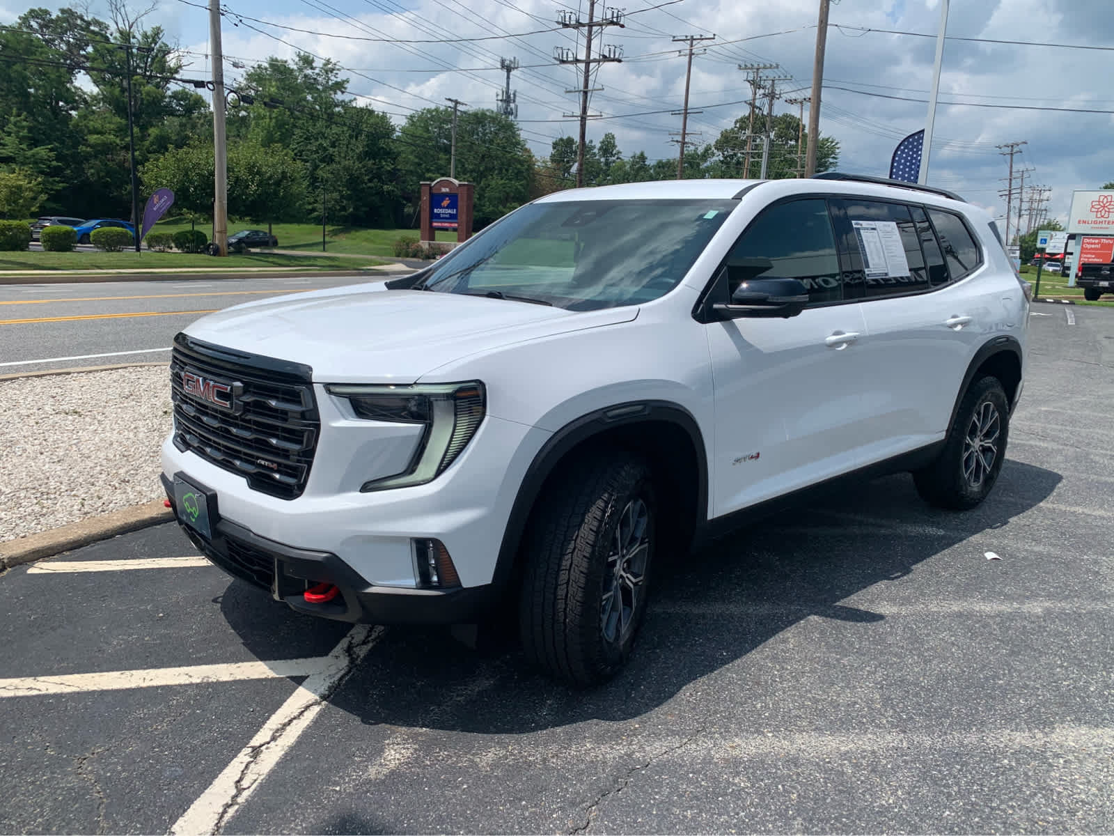 Used 2025 GMC Acadia AT4 AWD/4WD image 3