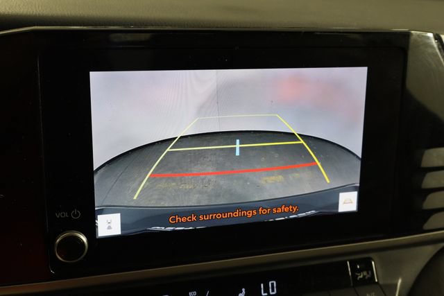 Used 2025 Toyota Camry LE FWD image 32