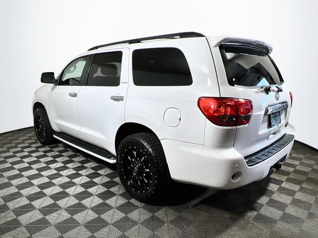 Used 2016 Toyota Sequoia Limited w/ Safety & Convenience Package AWD/4WD image 5
