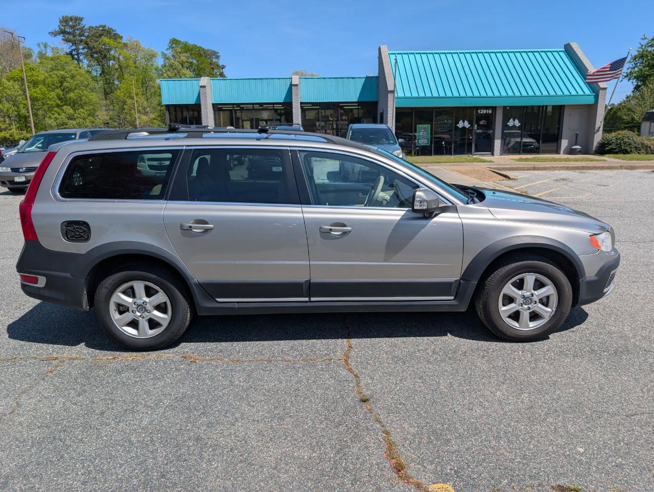 Used 2011 Volvo XC70 3.2 AWD/4WD image 9
