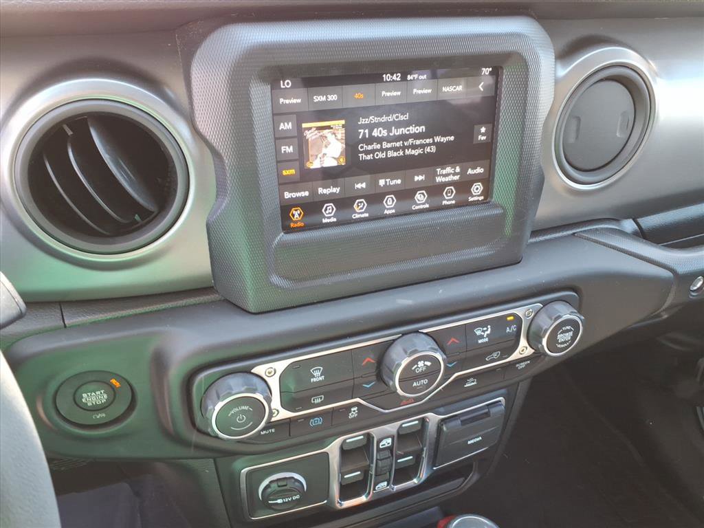 Used 2023 Jeep Wrangler Unlimited AWD/4WD image 28