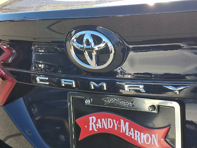 Used 2022 Toyota Camry XLE FWD image 30
